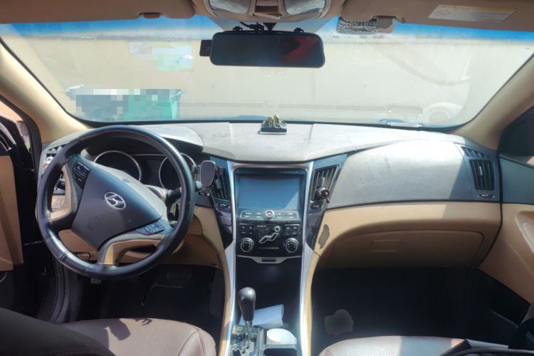 Used Hyundai Sonata 2011 2.0L Automatic Leading Edition
