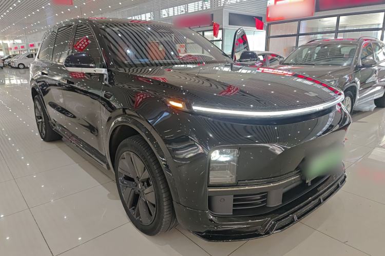 Used Li Auto L9 2023 Pro Model Front Right 45 Deg