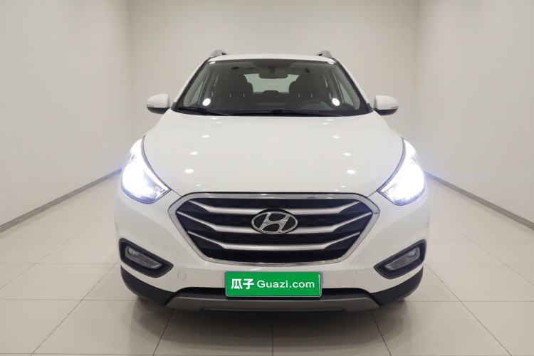 Used Hyundai ix35 2015 2.0L Automatic 2WD Smart Version China V Standard Exterior 1