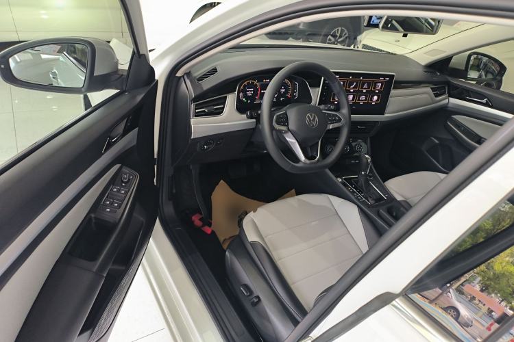 Used Volkswagen Bora 2023 200TSI DSG SmartDrive PRO Edition