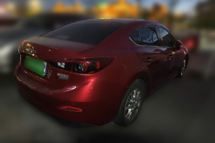 Used Mazda 3 Axela 2017 Sedan 1.5L Automatic Luxury Model Emission Standard China V
