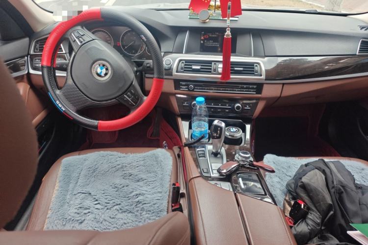 Used BMW 5 Series 2014 525Li Leading Model
