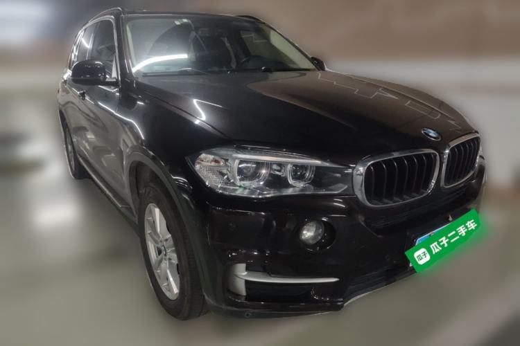 Used BMW X5 2015 xDrive28i Front Right 45 Deg