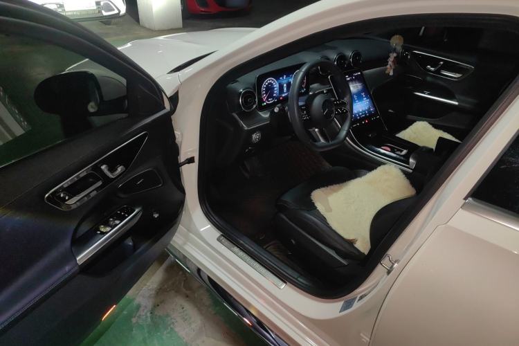 Used Mercedes-Benz C-Class 2023 Revised C 200 L Sport Edition Driver Seat