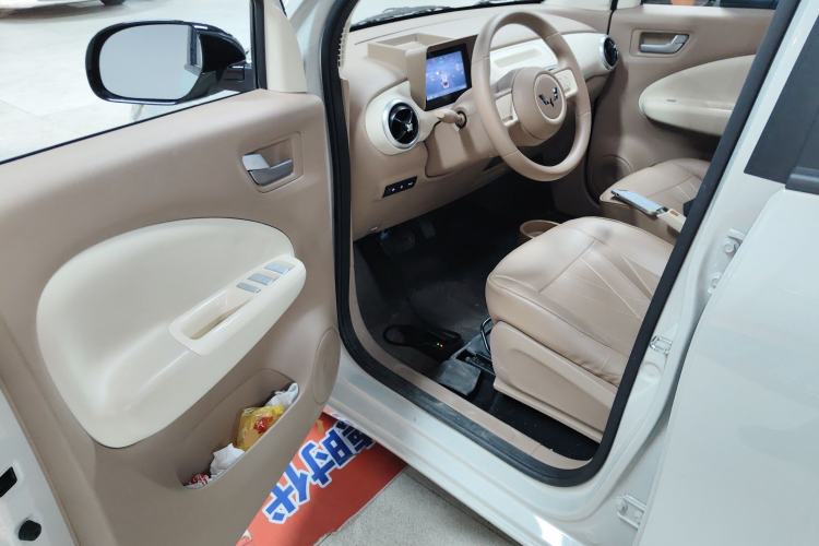 Used Wuling Hongguang MINIEV 2025 Four-Door Version Advanced Edition Driver Seat