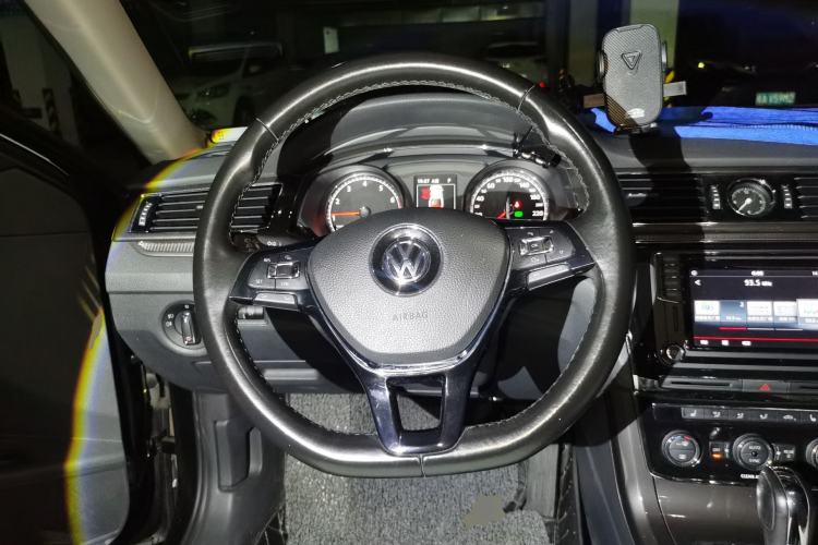 Used Volkswagen Passat 2016 330TSI DSG Prestige Edition
