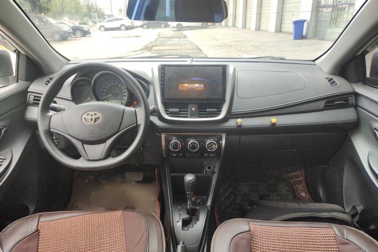 Used Toyota YARiS L Zhi Xuan 2019 1.5E CVT Dynamic Edition China VI compliant Center Console