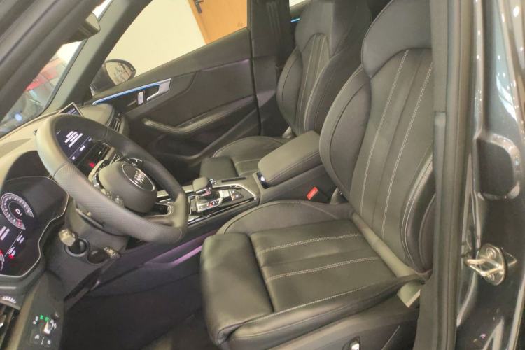 Used Audi A4L 2024 40 TFSI Luxury Dynamic Edition