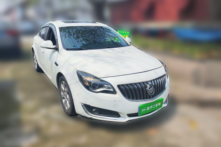 Used Buick Regal 2014 1.6T Fashionable Tech Edition Front Right 45 Deg