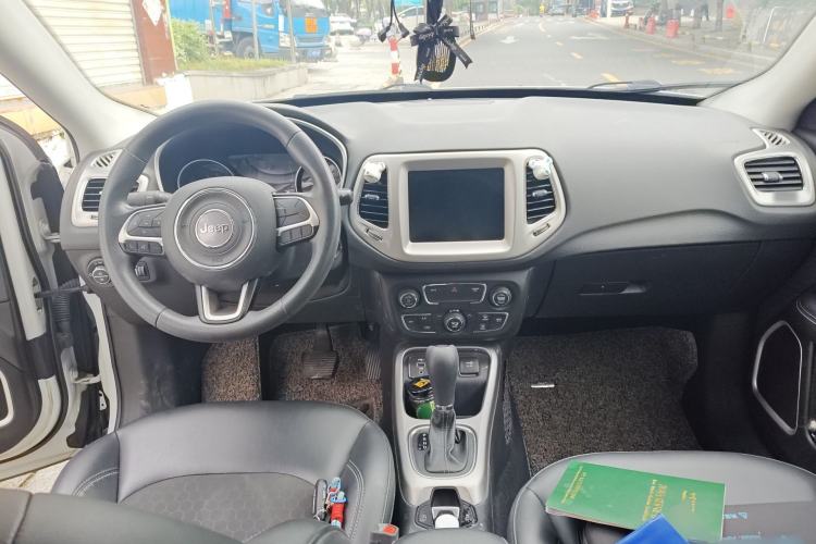 Used Jeep Compass 2020 220T Automatic Leading Edition