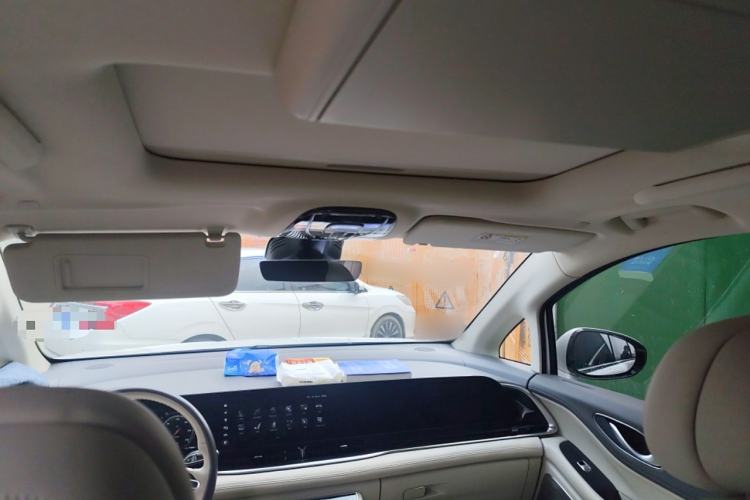 Used VOYAH Dream 2024 PHEV Extended-Range Premium Edition