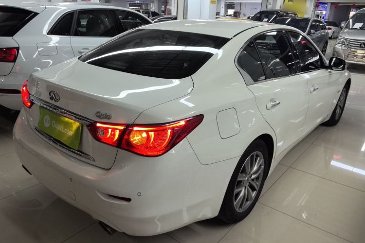 Used Infiniti Q50 2014 2.0T Luxury Edition
