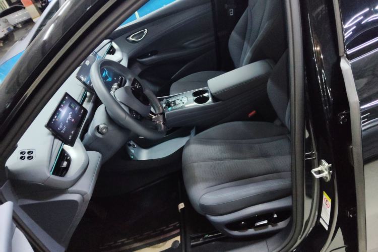 Used BYD Seal 06GT 2025 550 All-Wheel-Drive Heatwave Edition
