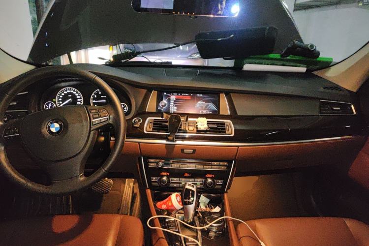 Used BMW 5 Series GT 2015 528i Leading Model
