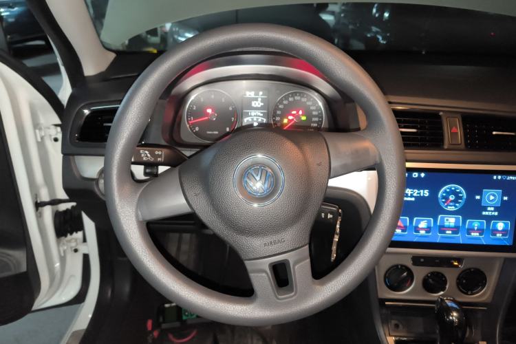 Used Volkswagen Lavida 2013 Revised Version 1.4 TSI DSG Comfort Edition Steering Wheel