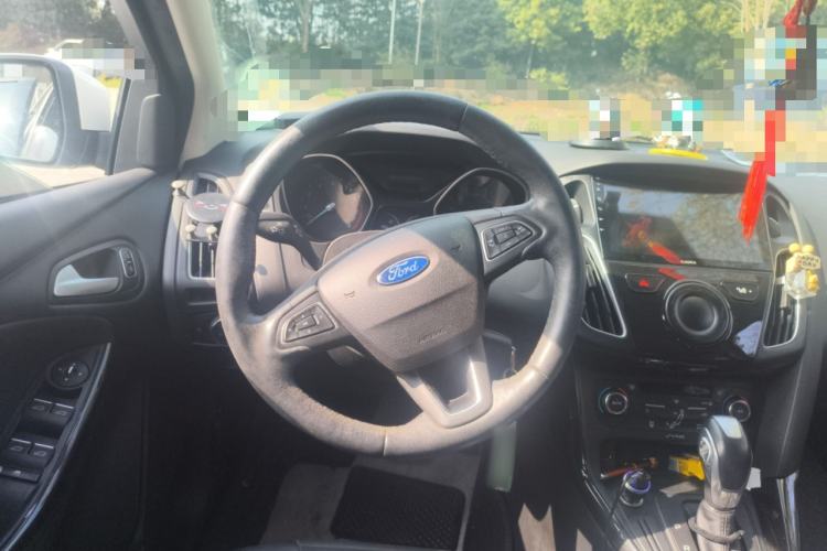 Used Ford Focus 2015 Hatchback 1.6L Automatic Fashion Edition