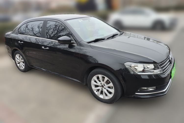 Used Volkswagen Lavida 2015 1.6L Manual Comfort Edition
