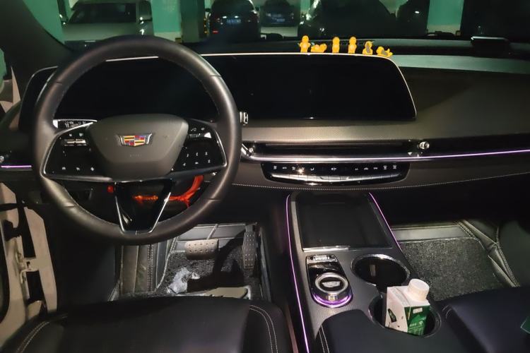 Used Cadillac XT5 2025 2.0T Luxury Version Center Console