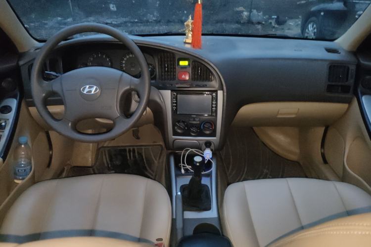 Used Hyundai Elantra 2011 1.6L Manual Comfort Version
