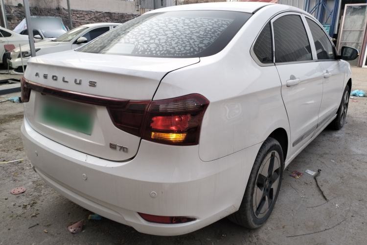 Used Dongfeng Aeolus E70 2023 500 Smart Version Lithium Iron Phosphate 48.6 kWh 110 kW