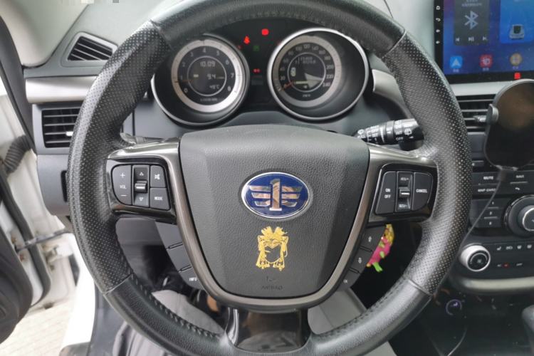 Used Bestune X80 2016 2.0L automatic Comfort trim level