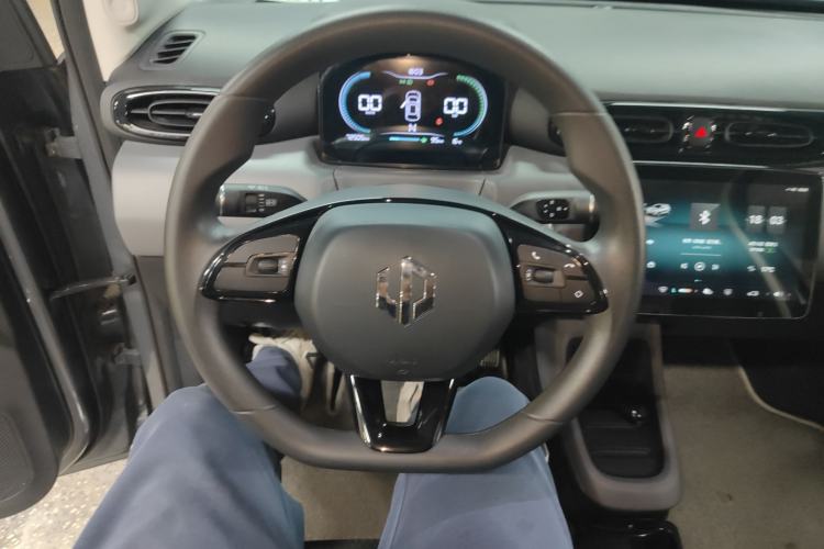 Used Leapmotor T03 2021 400 Lite Edition - Lithium-Ion Battery Steering Wheel