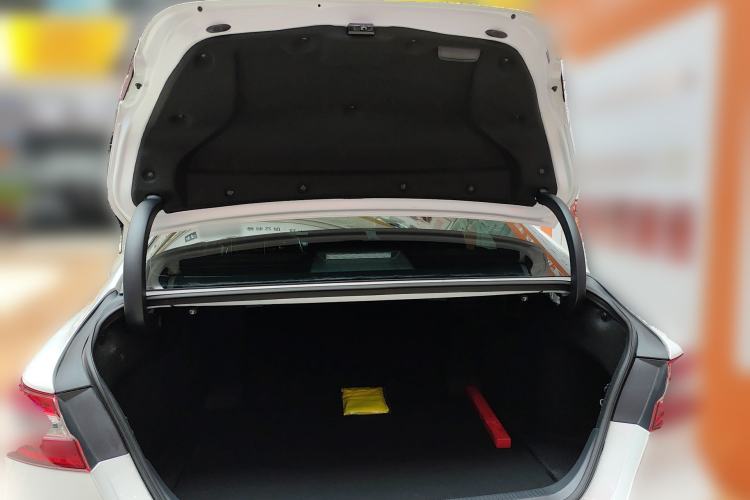 Used Toyota Camry 2023 2.0G Luxury Edition
