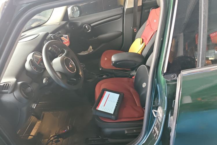 Used MINI 2016 1.2T ONE Five-Door Edition Left Front Seat