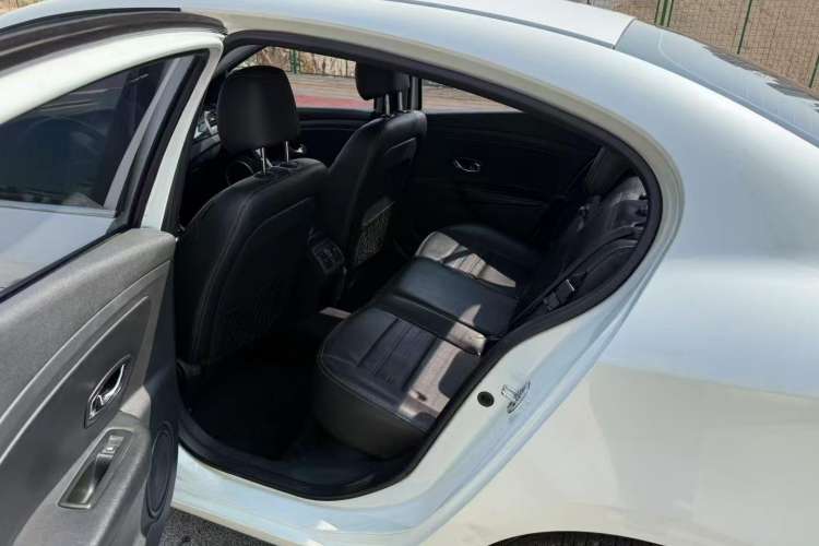 Used Renault Fluence 2015 2.0L Fashion Edition