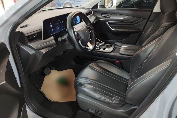 Used Venucia V 2021 260T Idol Edition
