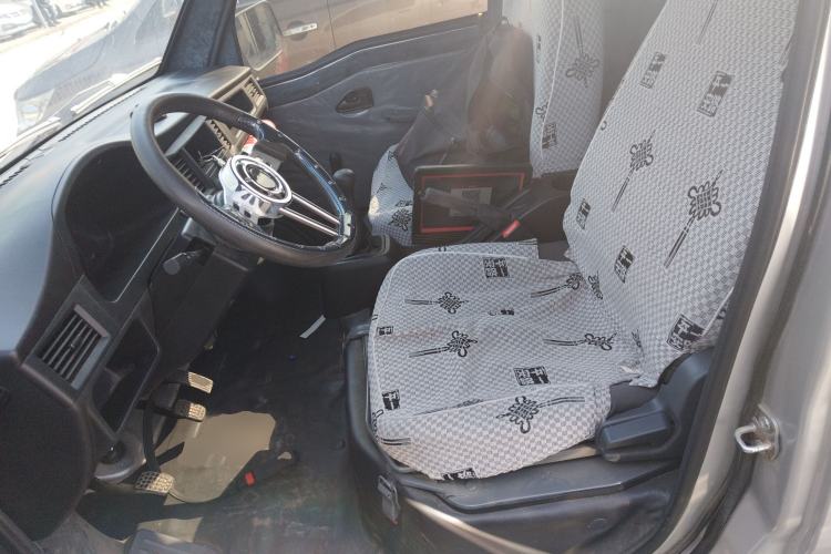 Used Wuling Zhiguang 2023 1.5L Utility Version with Enclosed Windows 2 Seats
