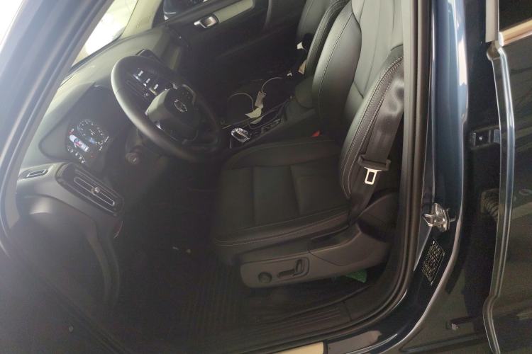 Used Volvo XC40 2022 T4 Four-Wheel Drive Smart & Luxurious Edition