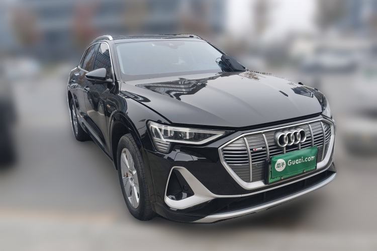 Used Audi e-tron 2021 50 quattro Luxury Edition Front Right 45 Deg