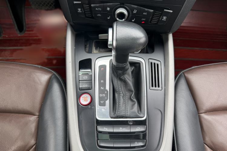 Used Audi Q5 2017 Plus 40 TFSI Ambition Model Interior 1