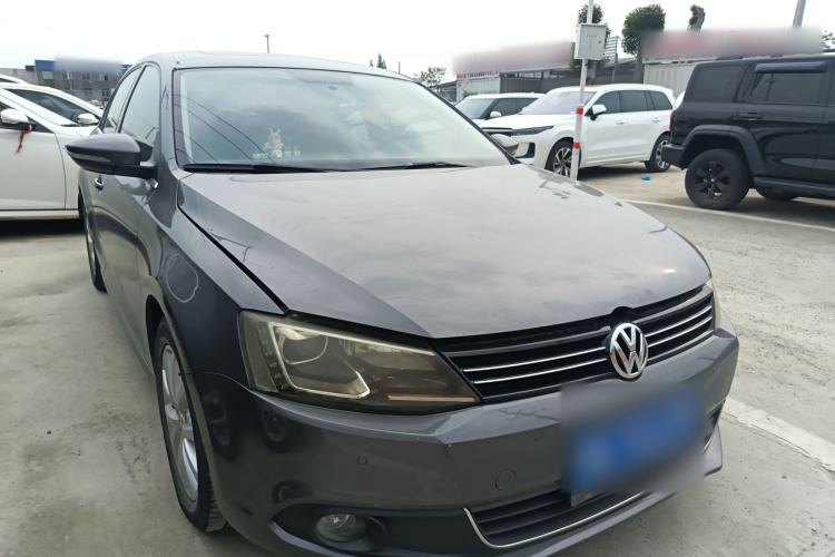 Used Volkswagen Sagitar 2012 1.4TSI Automatic Luxury Edition Front Right 45 Deg