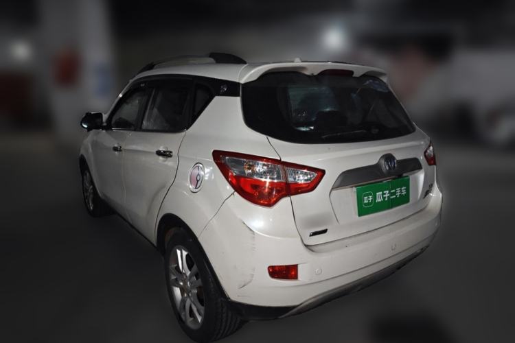 Used CHANGAN CS35 2014 1.6L Automatic Luxury Navigation Model China IV Standard
