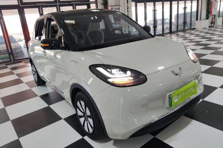 Used Wuling Bingo 2023 333 km Lingxi Connected+ Version
