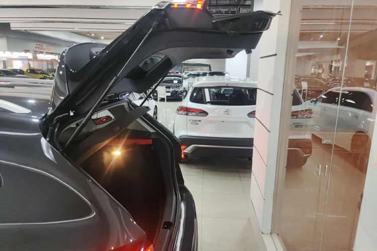 Used Volkswagen Tharu 2023 300TSI Two-Wheel-Drive Moonlight Edition
