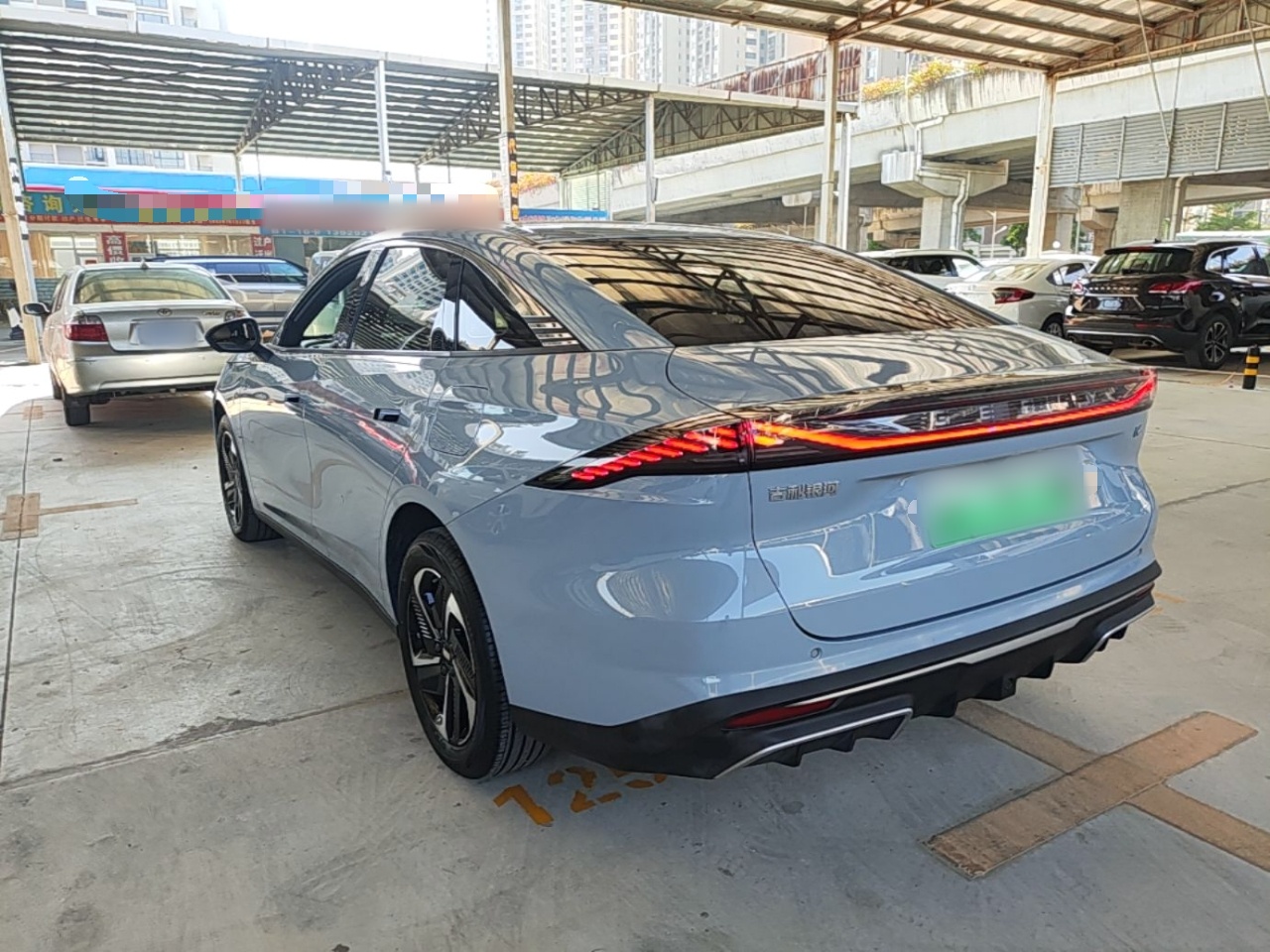 Geely Galaxy L6 2024 125km PLUS Dragon Edition — снимка 4