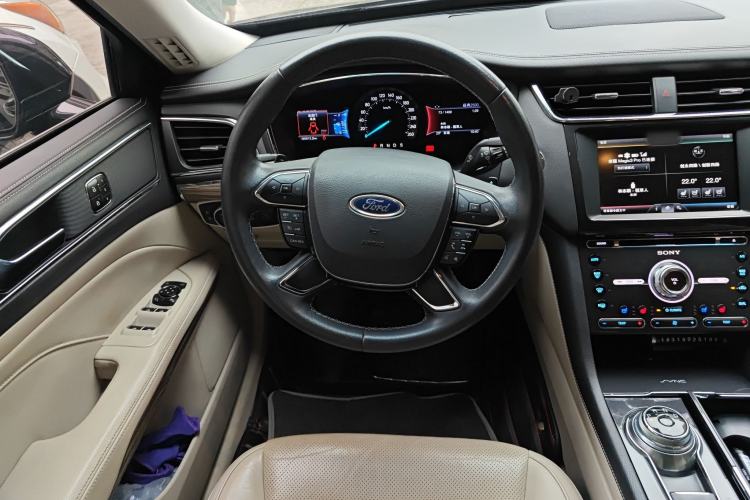 Used Ford Taurus 2015 EcoBoost 245 Luxury Model
