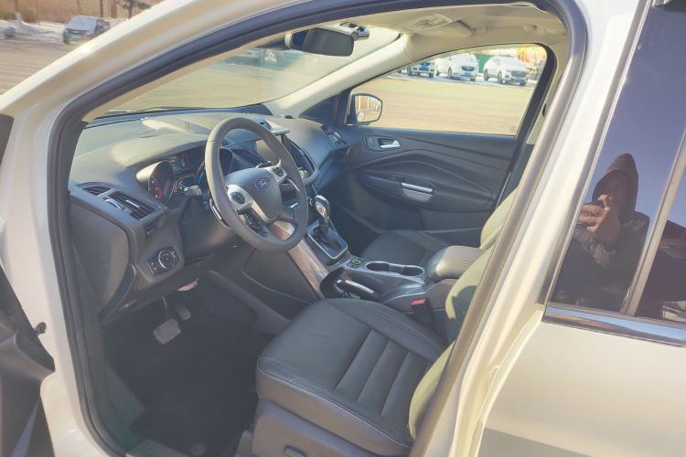 Used Ford Kuga 2015 2.0L GTDi Four-Wheel Drive Prestige Model