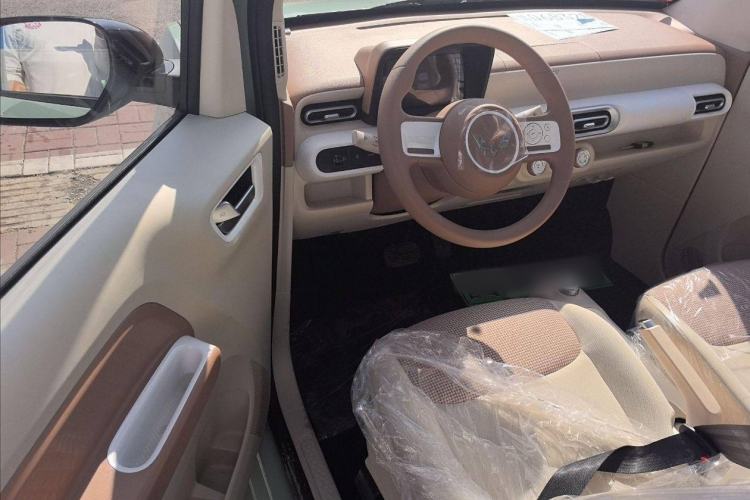 Used Wuling Hongguang MINIEV 2024 3rd Generation 215km Youth Edition