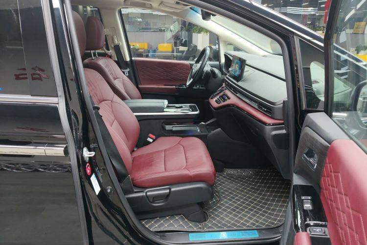 Used Honda Elysion 2024 2.0L eHEV Ultimate Edition Right Front Seat