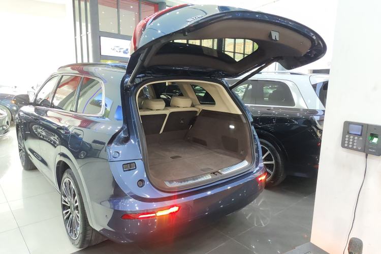 Used Hima AITO M7 2024 1.5T Intelligent Drive Rear-Drive Ultra Version 5 Seats Trunk