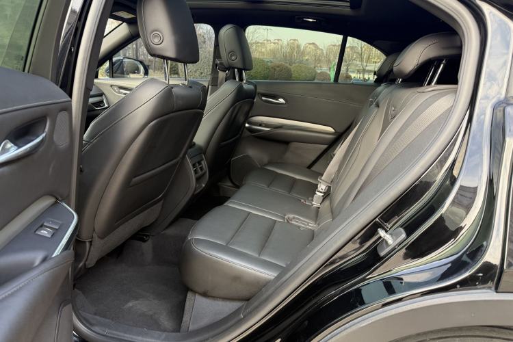 Used Cadillac XT4 2021 28T Two-Wheel Drive Leading Version