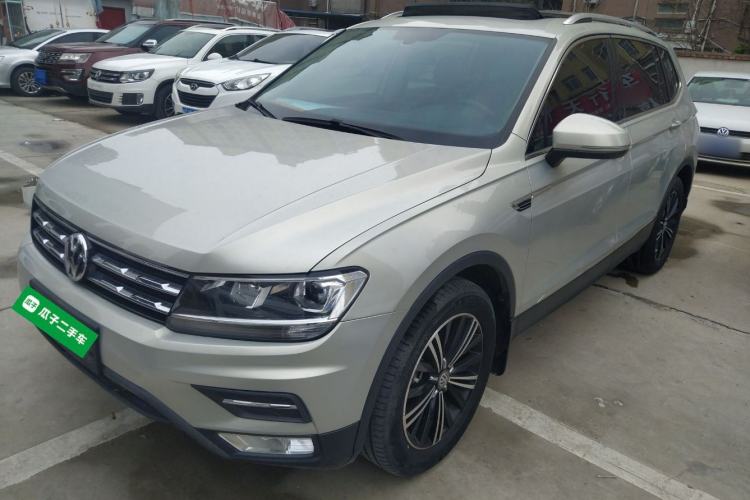 Used Volkswagen Tiguan L 2020 330TSI Automatic Two-Wheel Drive Panoramic Comfort Edition China VI Standard