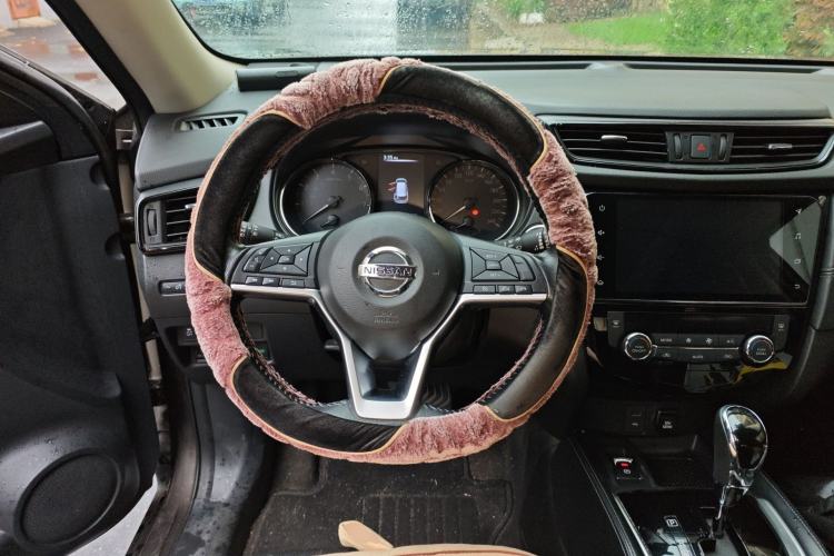 Used Nissan X-Trail 2020 2.0L XL ITS CVT 2WD SmartConnect Comfort Edition Steering Wheel
