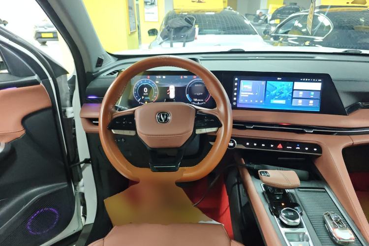 Used CHANGAN CS75 PLUS 2023 3rd Generation 1.5T Automatic Pilot Model
