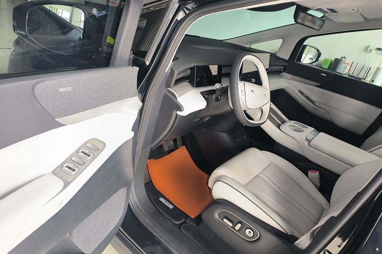 Used XPeng X9 2024 702 Ultra-Long Range Max