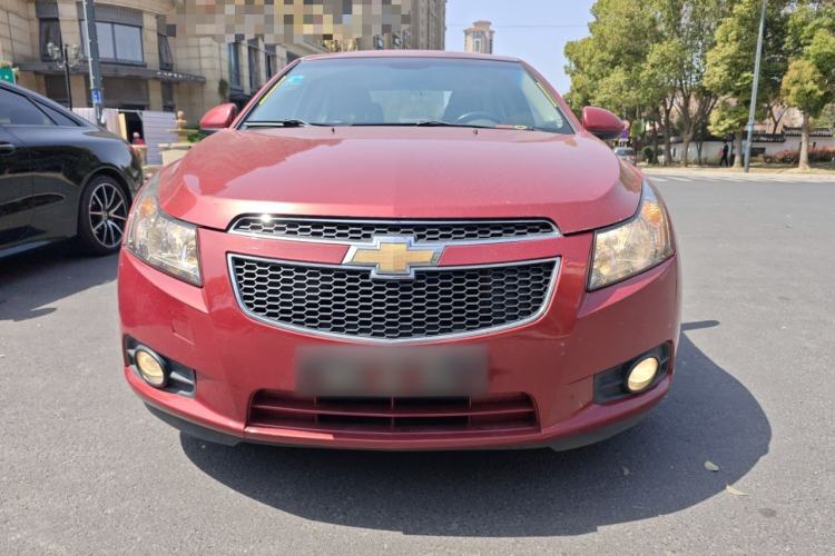 Used Chevrolet Cruze 2013 1.6L SE MT Front